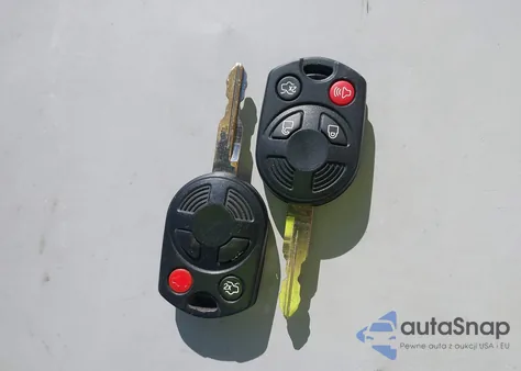 2010 Mercury Mariner z USA, uszkodzony, nr VIN 4M2CN9BG0AKJ23844